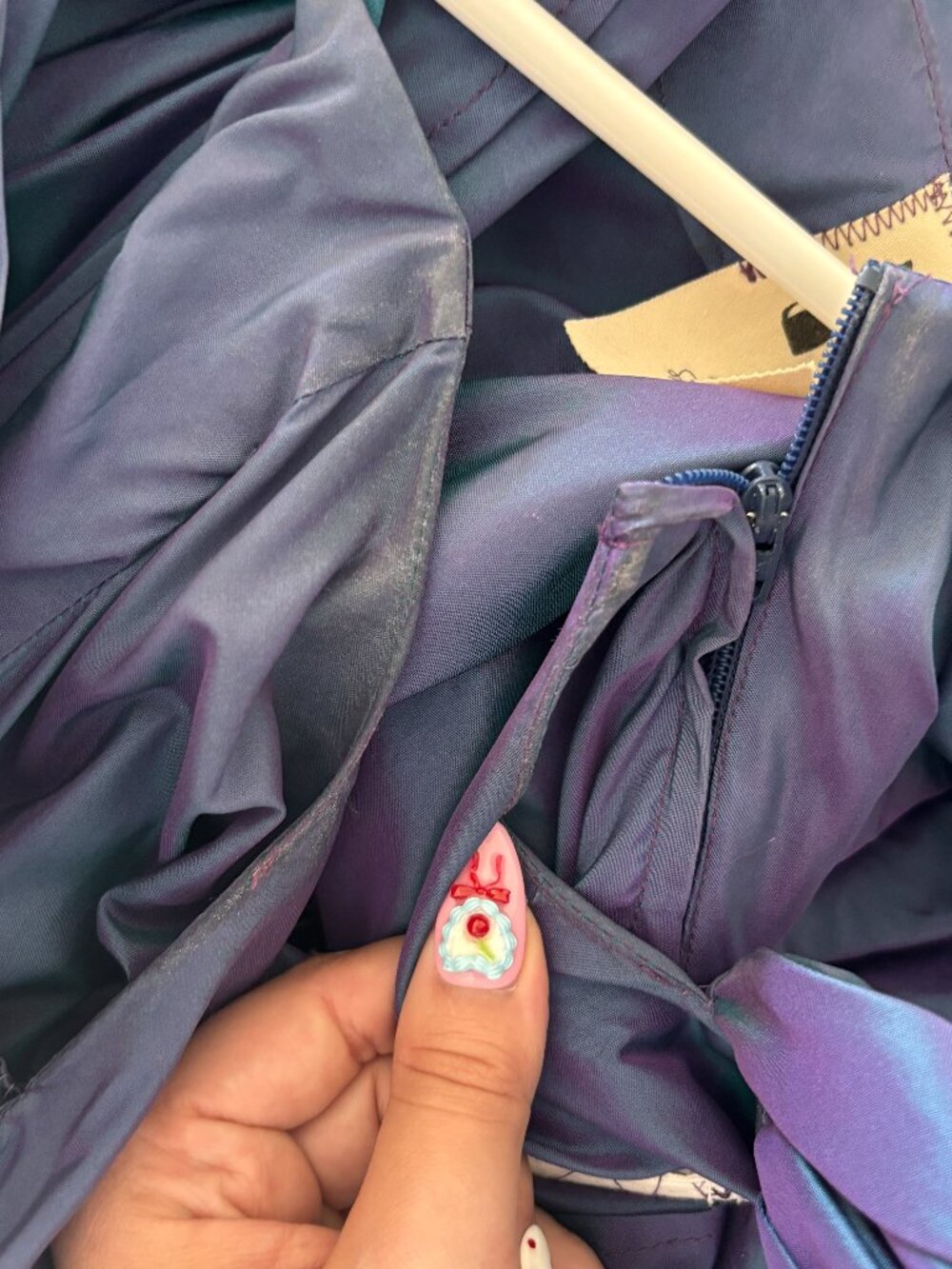 1950s silk iridecent reproduction gown - Picture 4 of 6